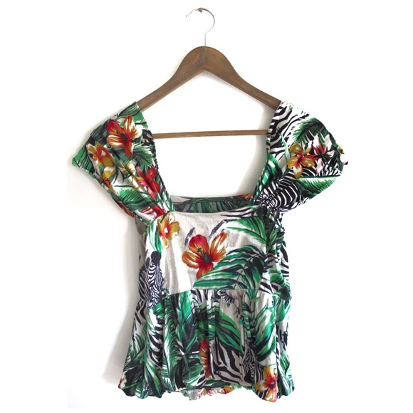 NWOT New York & Co. Tropical Zebra 7th Avenue Short Sleeve Top Small - Picture 9 of 11